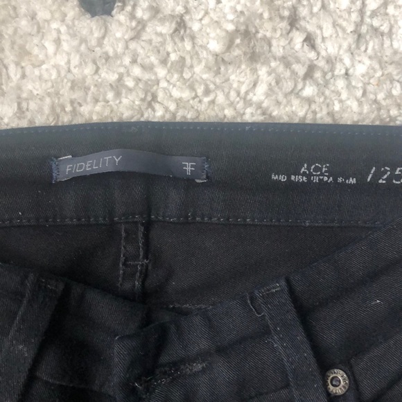 Fidelity Mid Rise Black Jeans - Picture 2 of 4